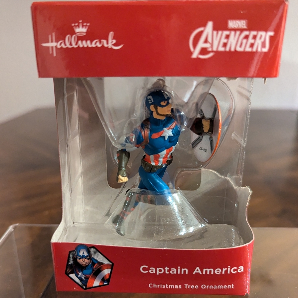 Marvel Avengers Captain America 2018 Hallmark Christmas Ornament